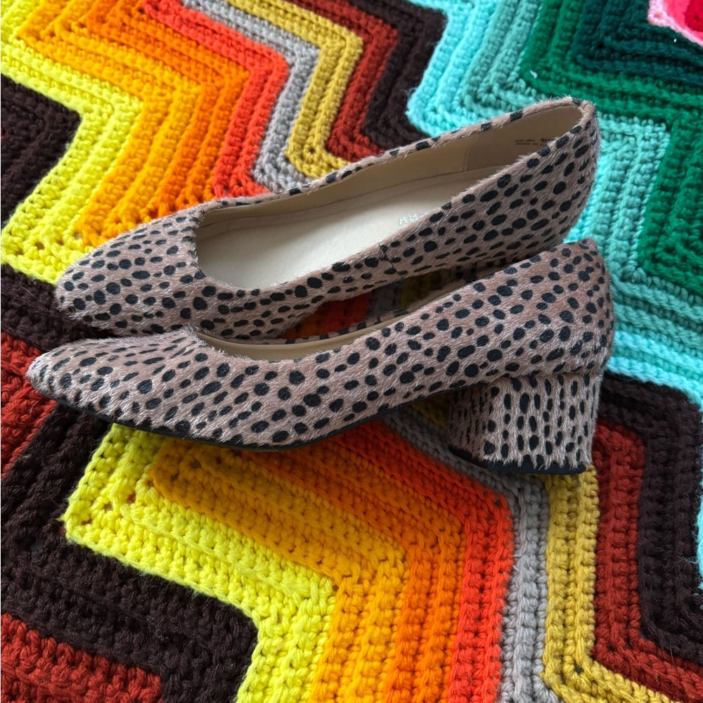 CL by Laundry Faux Calf Hair Cheetah Print Low Block Heels NWOB Size 9